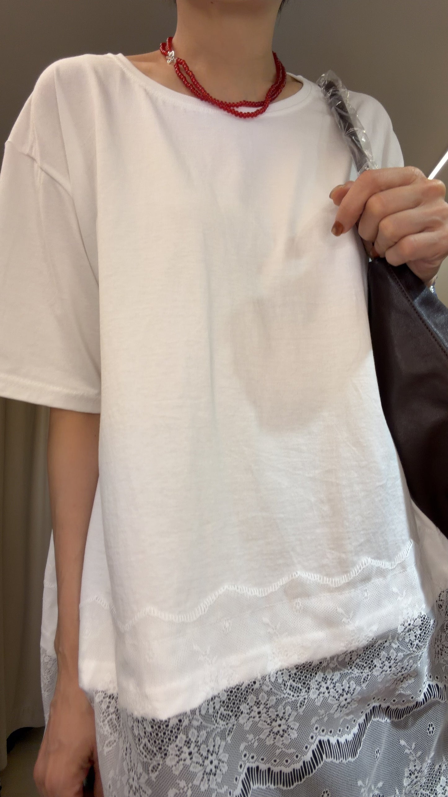 Long tee with lace