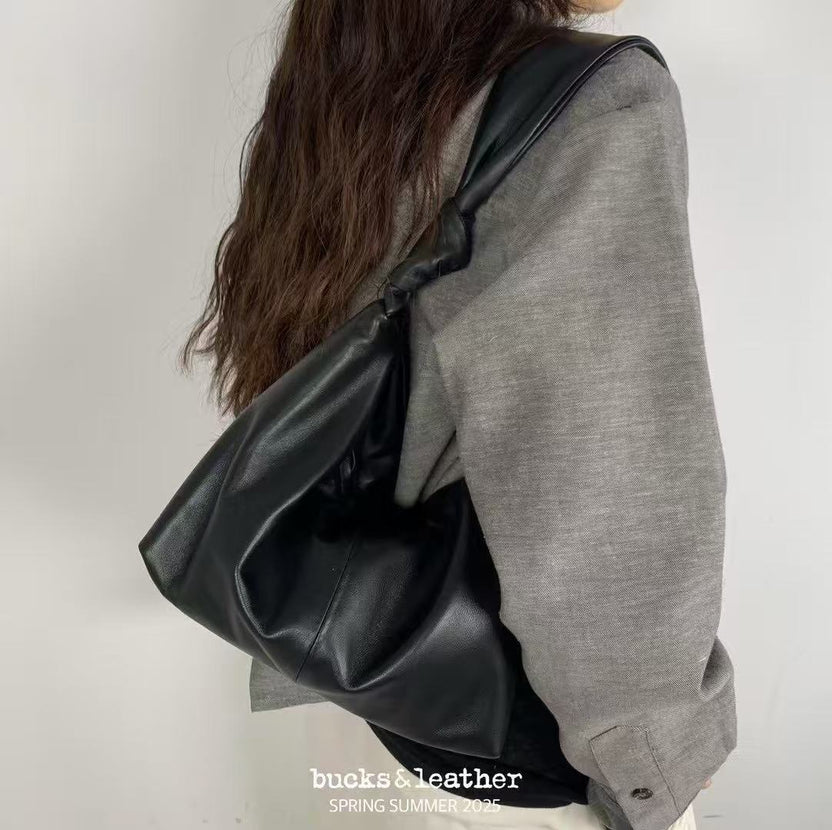 Real Leather Triangle Bag(包包)