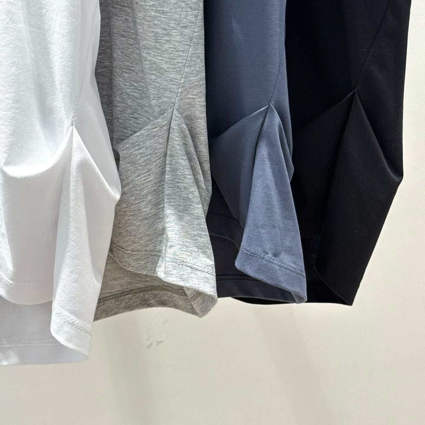 好薄cotton側腰有details