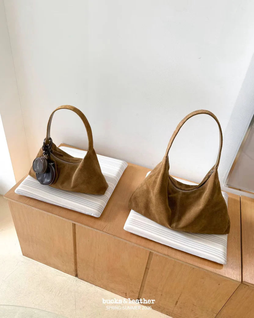 Real Leather Triangle Zipped Bag（包包）