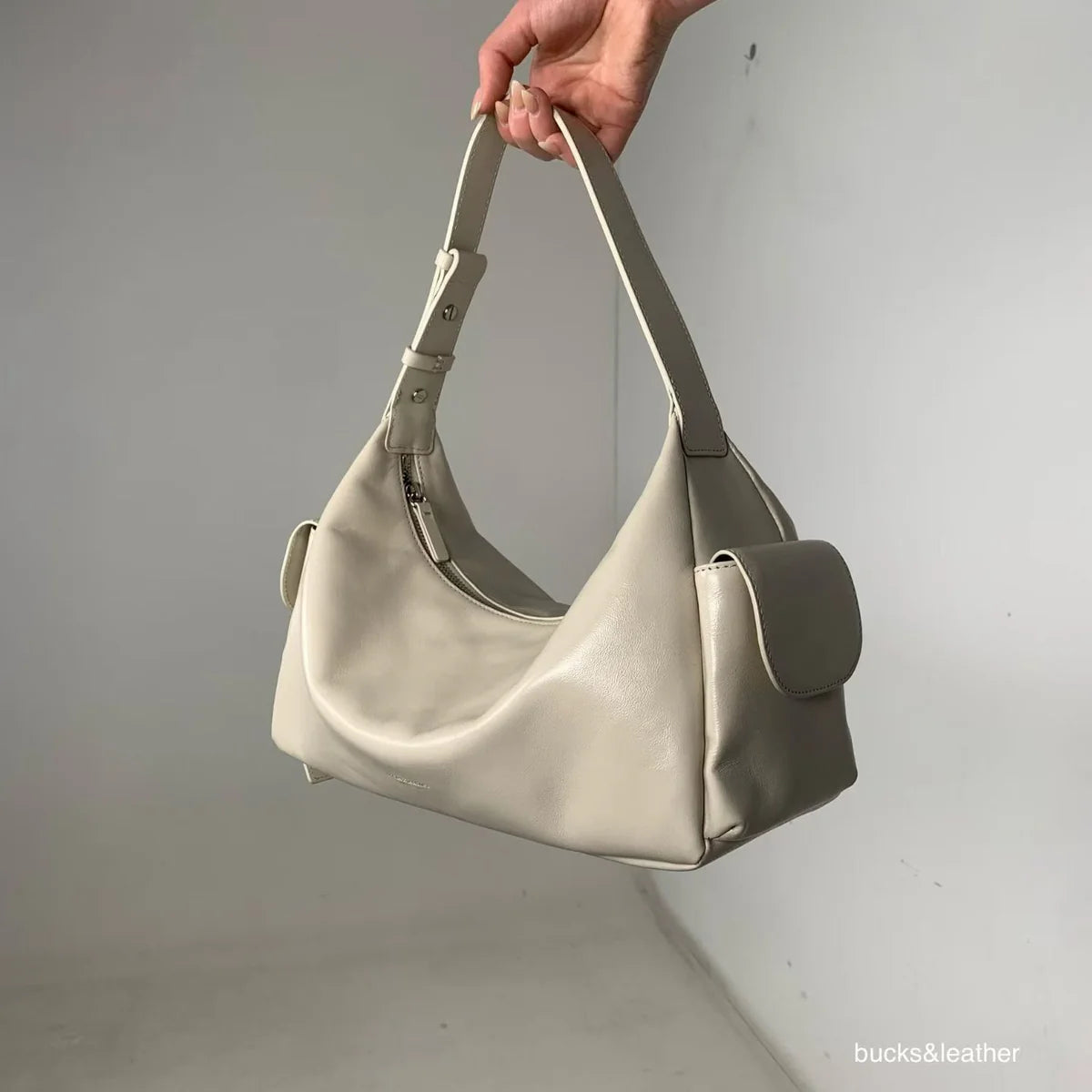 26SS Cargo On Shoulder Leather Bag 牛皮亮面（包包）