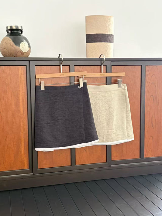 Thin Outline Skirt