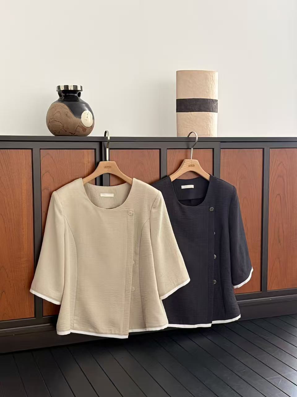 Thin Outline Jacket