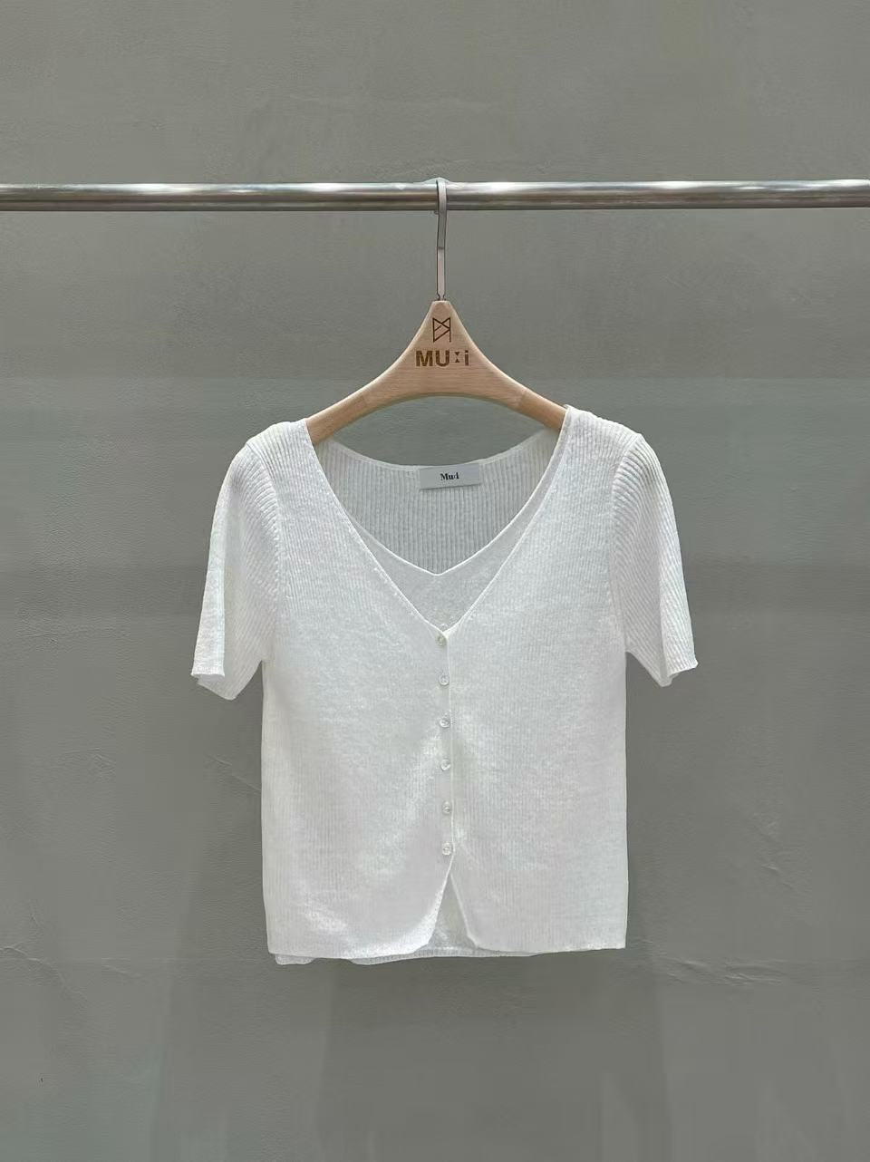 Double Layered T Top