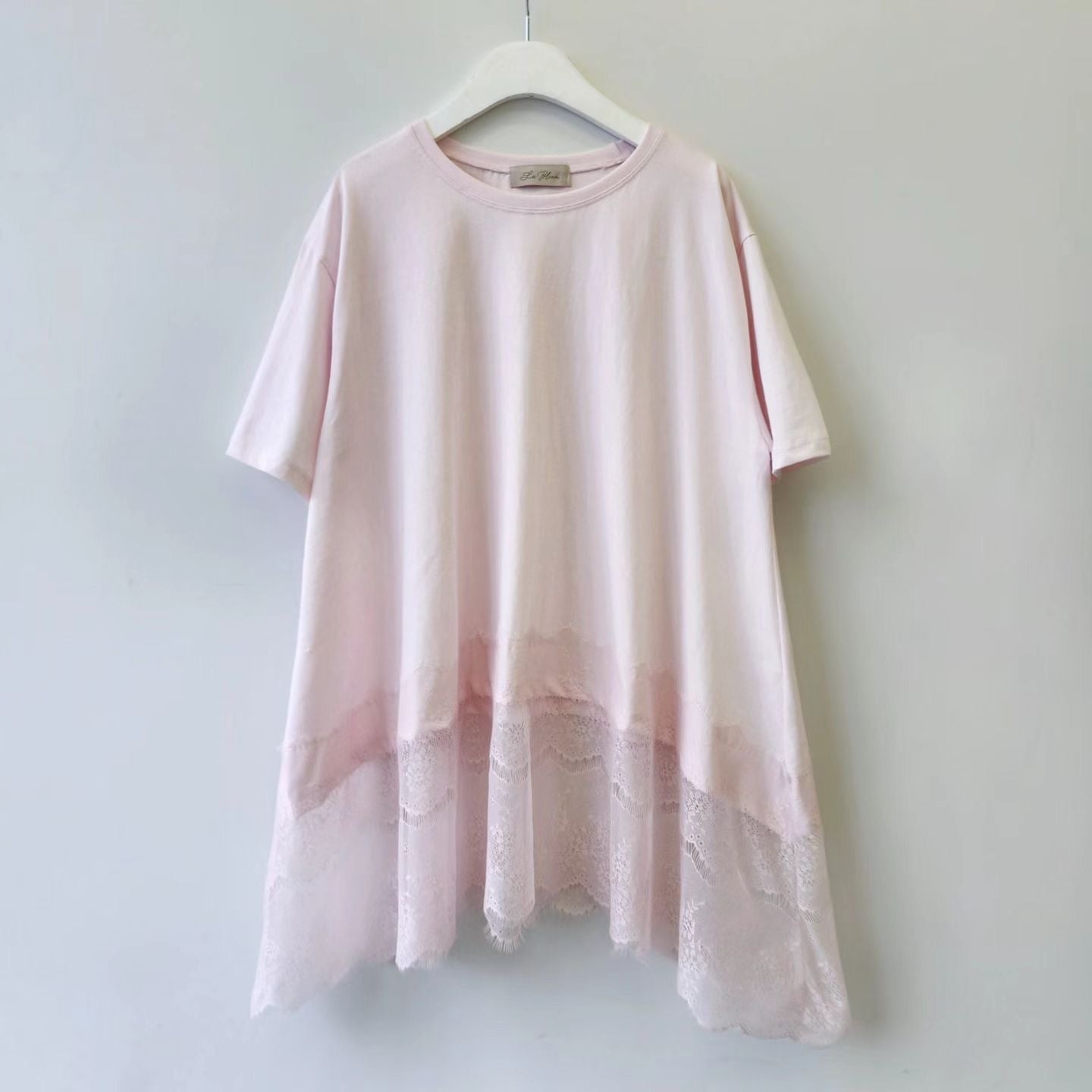 Long tee with lace