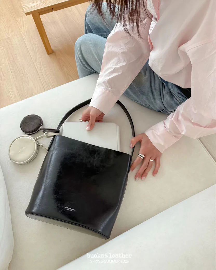 Bucket Bag with Long Coin Bag 亮面牛皮新款（送長銀包）（包包)