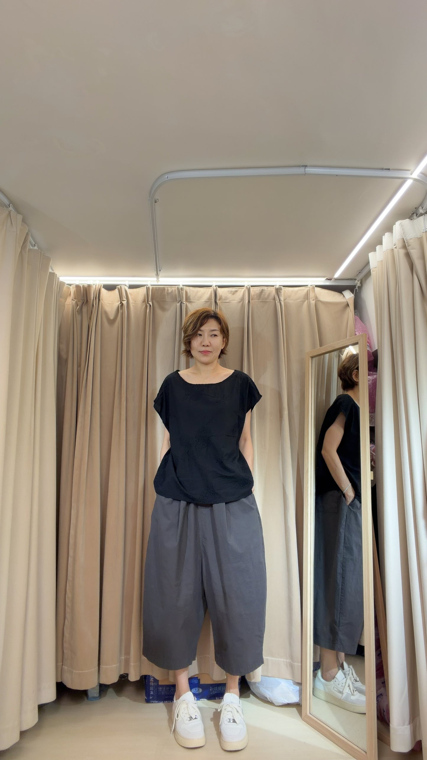 Cotton布料低浪褲￼