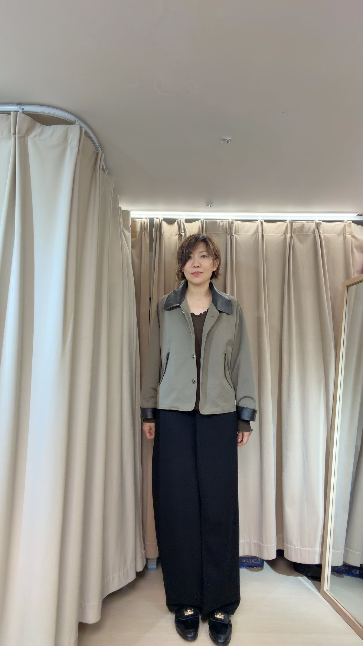 仿皮反領JK