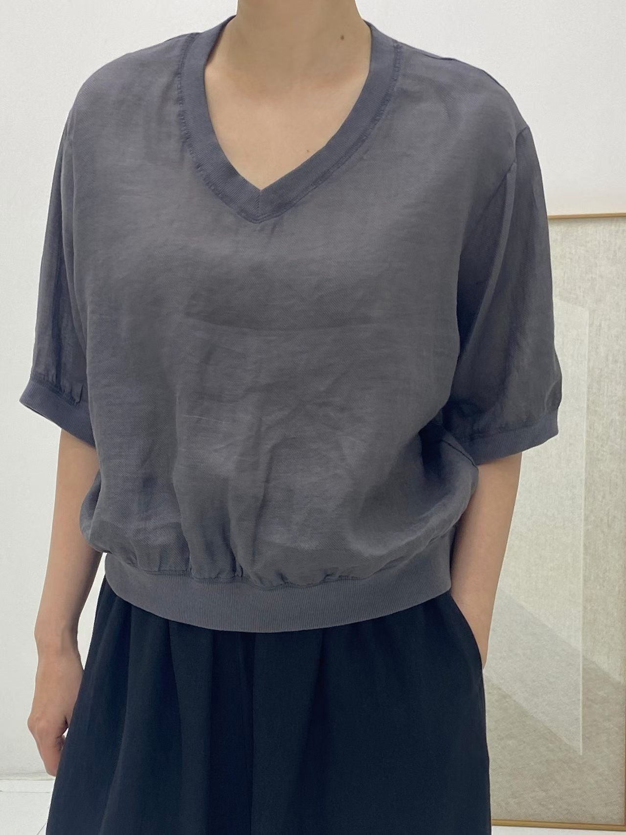 棉麻V領短top ￼