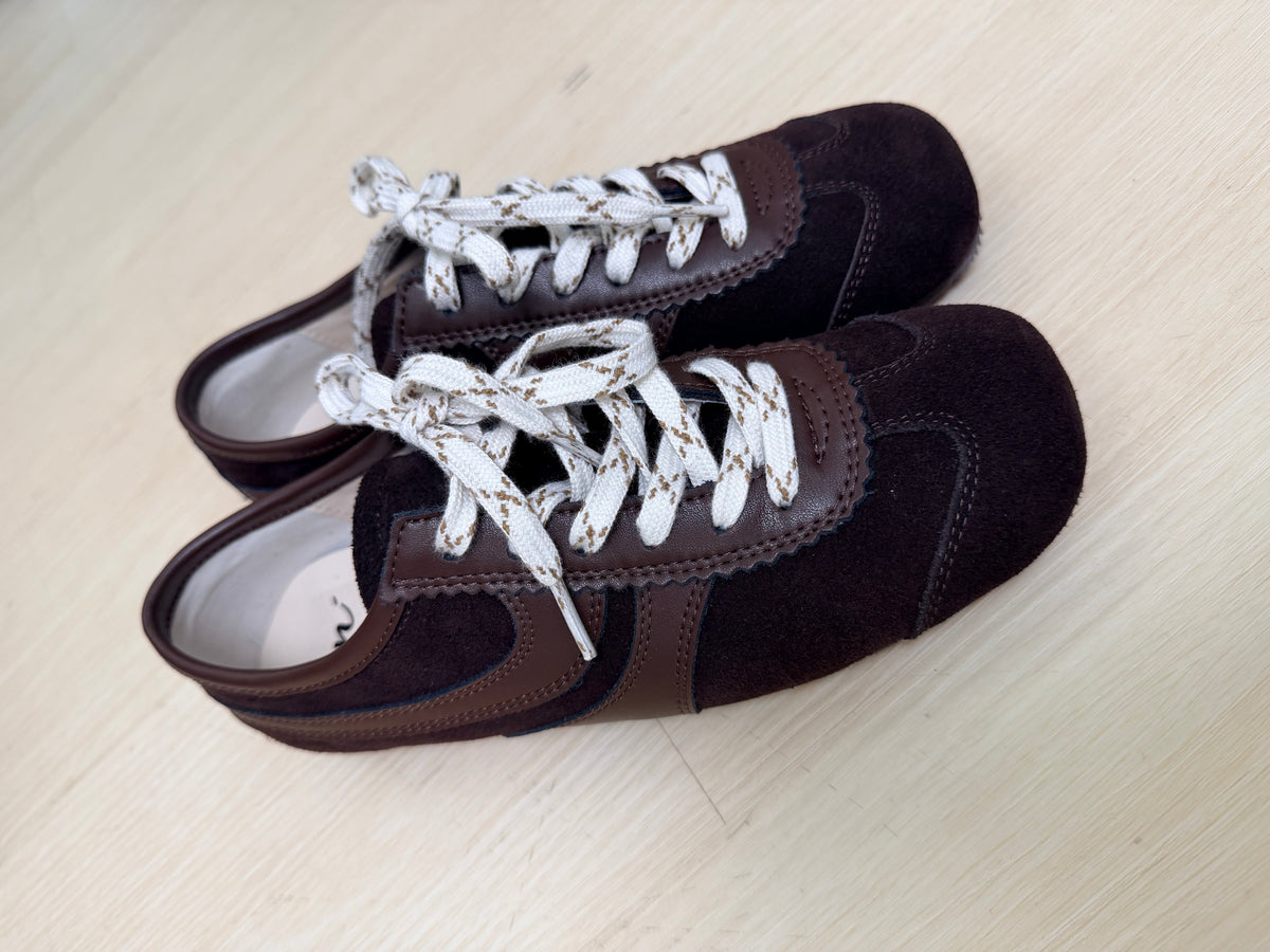 猄皮classic sneakers￼￼