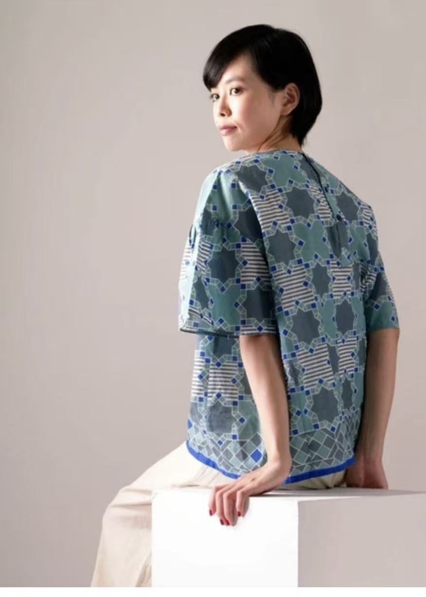 日本品牌薄布料top(減價)
