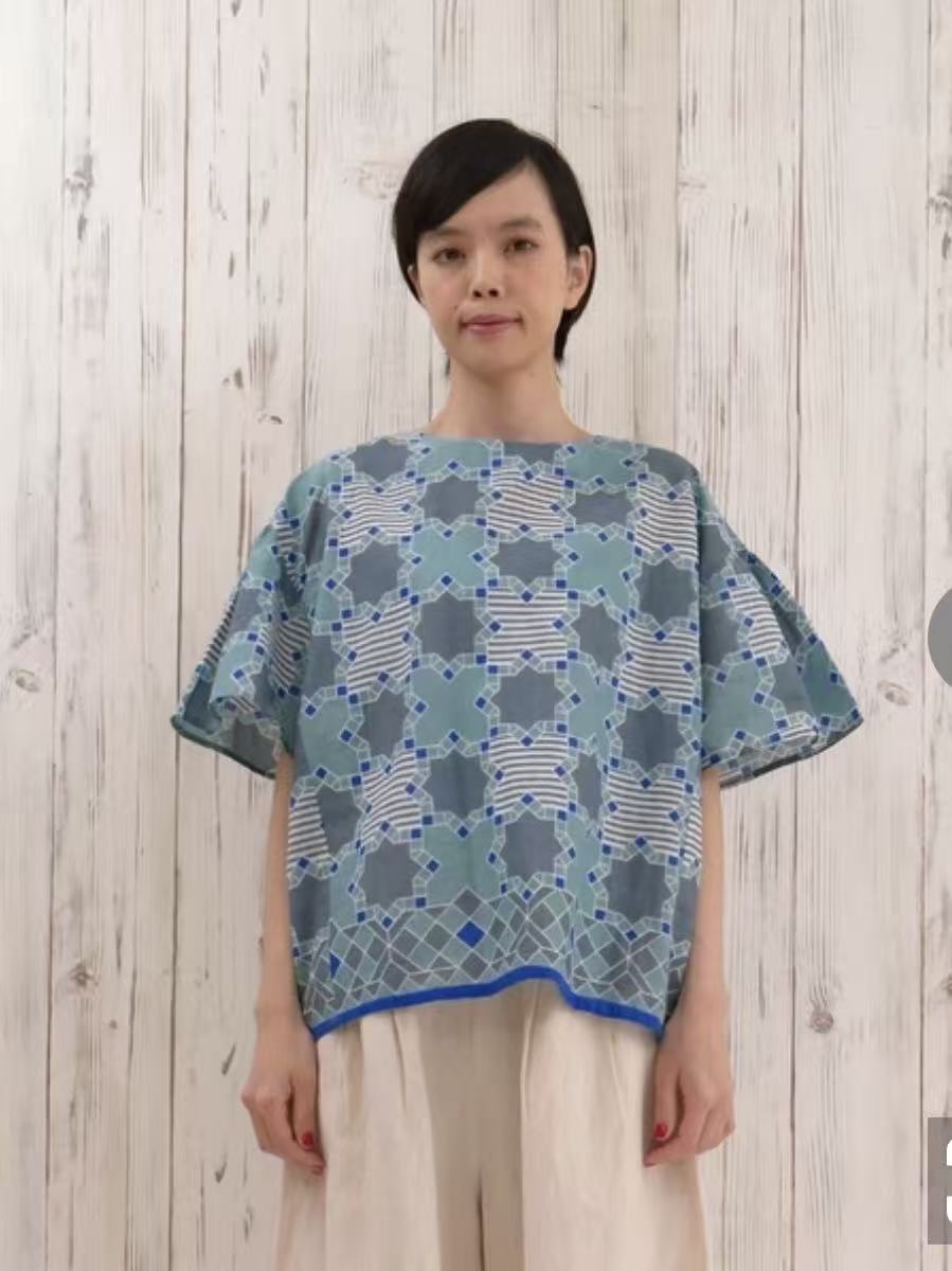 日本品牌薄布料top(減價)
