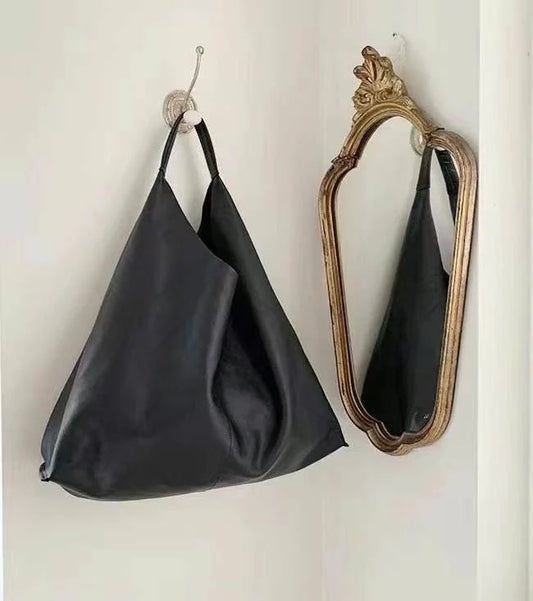 Real Leather Triangle Bag（包包）