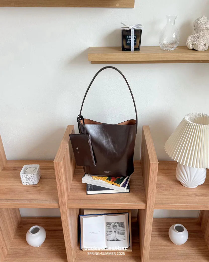 Bucket Bag with Long Coin Bag 亮面牛皮新款（送長銀包）（包包)